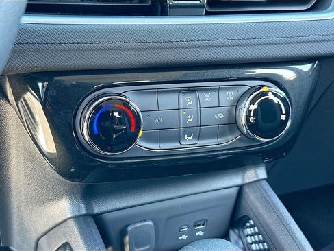 Used 2024 Chevrolet TrailBlazer LT w/ Driver Confidence Package image 15