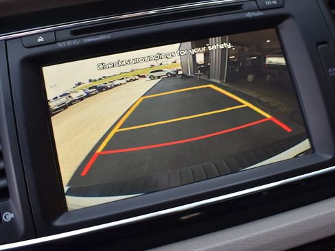 Used 2016 Kia Sedona SX Limited FWD image 23
