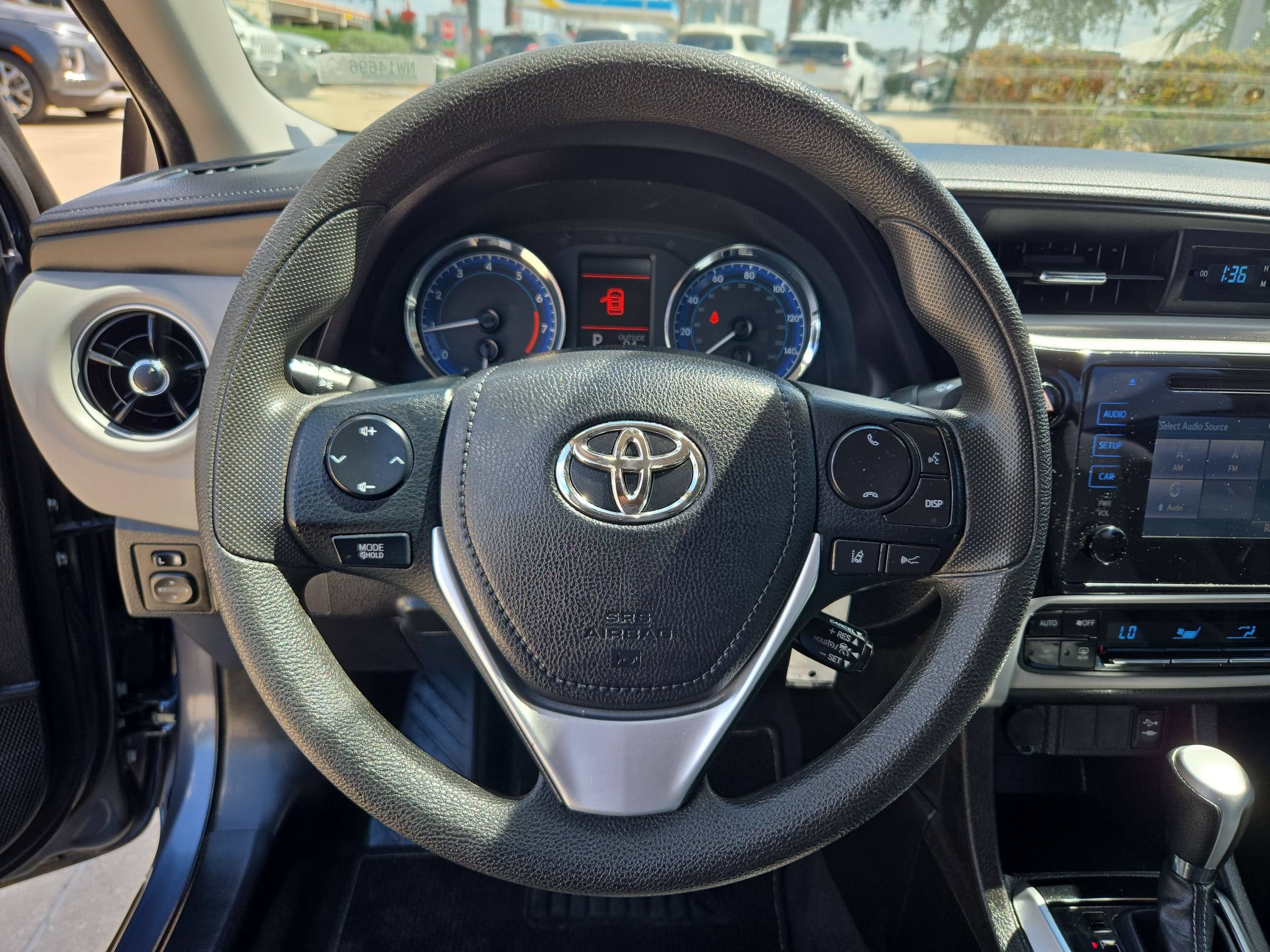 Used 2018 Toyota Corolla LE FWD image 20