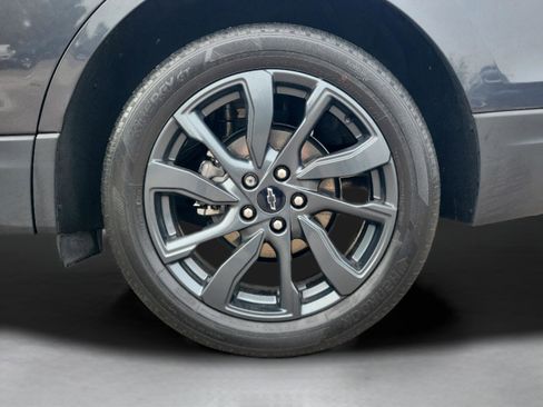 Used 2023 Chevrolet Equinox RS w/ RS Leather Package image 36