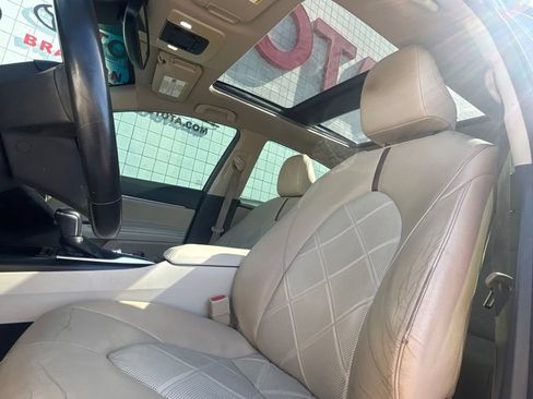 Used 2018 Toyota Camry XLE FWD image 10