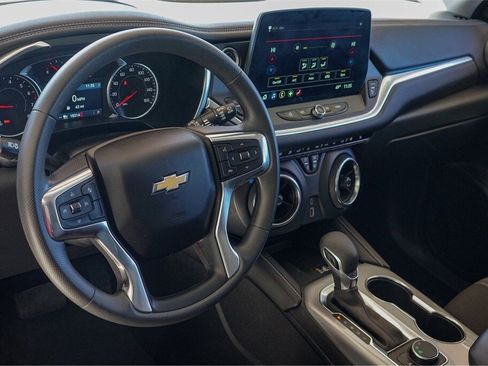 Used 2024 Chevrolet Blazer LT w/ Convenience Package image 9