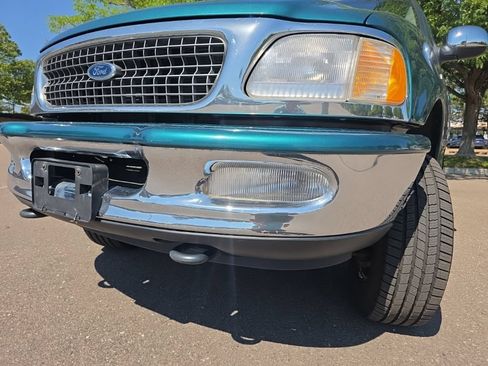 Used 1998 Ford Expedition XLT AWD/4WD image 41
