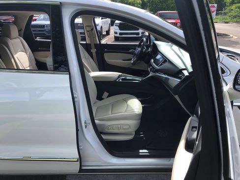 Used 2022 Buick Enclave Premium w/ Surround and Sites Package FWD image 29