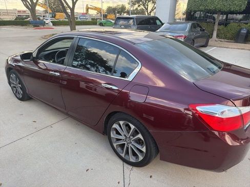 Used 2015 Honda Accord Sport image 4