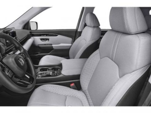 Used 2023 Honda Pilot LX image 9