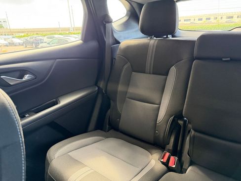 Used 2025 Chevrolet Blazer LT image 39