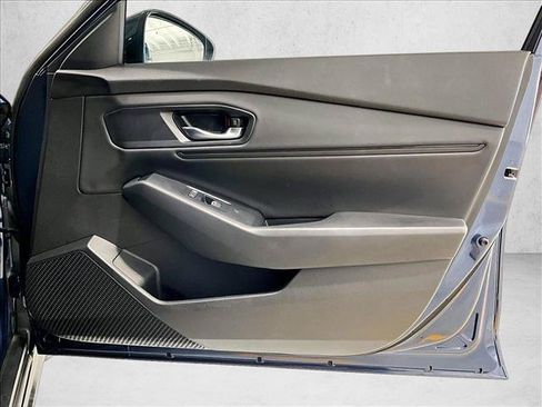 Used 2023 Honda Accord EX image 19