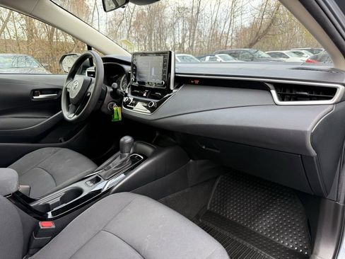 Used 2021 Toyota Corolla LE image 35