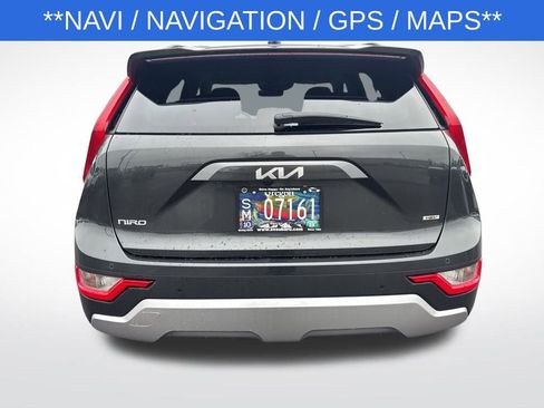 Used 2023 Kia Niro EX image 6