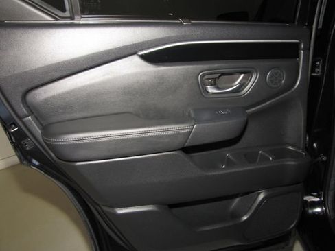 Certified 2024 Honda Pilot EX-L image 12