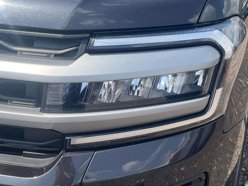 Used 2024 Ford Expedition XLT AWD/4WD image 13