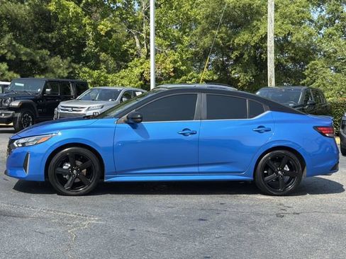 Certified 2024 Nissan Sentra SR FWD image 2