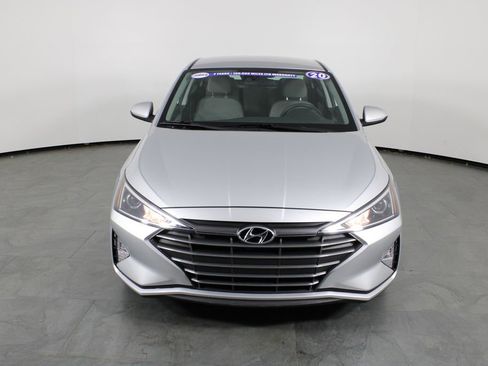 Used 2020 Hyundai Elantra SE image 12