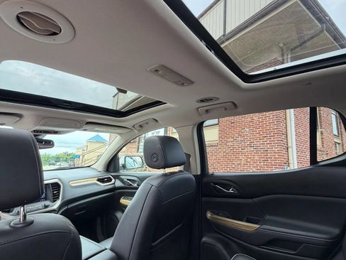 Used 2018 GMC Acadia Denali w/ Technology Package AWD/4WD image 30