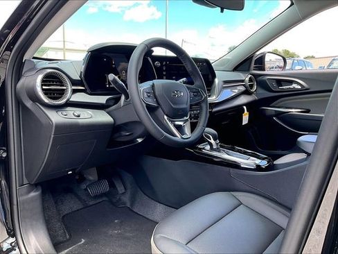 New 2026 Chevrolet Trax ACTIV w/ Driver Confidence Package FWD image 8