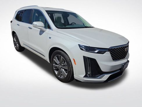 Used 2021 Cadillac XT6 Premium Luxury AWD/4WD image 7