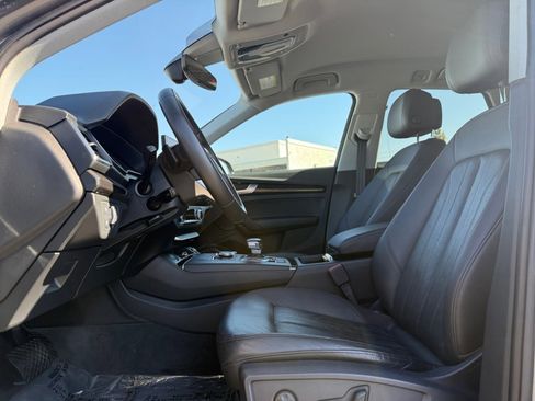 Used 2018 Audi Q5 2.0T Premium w/ Convenience Package image 16