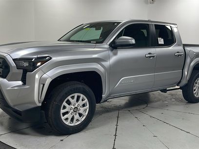 New 2025 Toyota Tacoma SR5