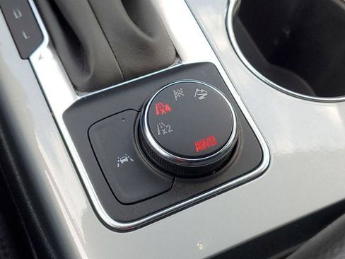 Used 2021 Chevrolet Blazer LT AWD/4WD image 19