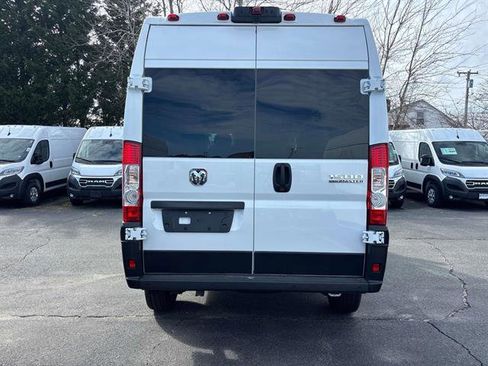 New 2025 RAM ProMaster 1500 w/ Quick Order Package 22G SLT image 3