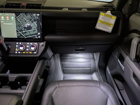 New 2026 Land Rover Defender 110 S AWD/4WD image 25