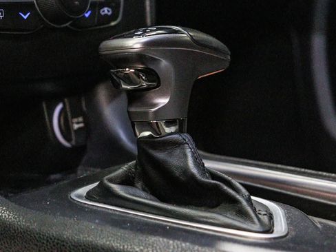 Used 2019 Dodge Charger GT RWD image 19