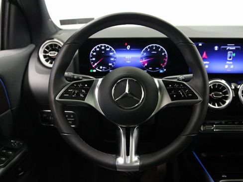 Certified 2025 Mercedes-Benz GLA 250 4MATIC image 14