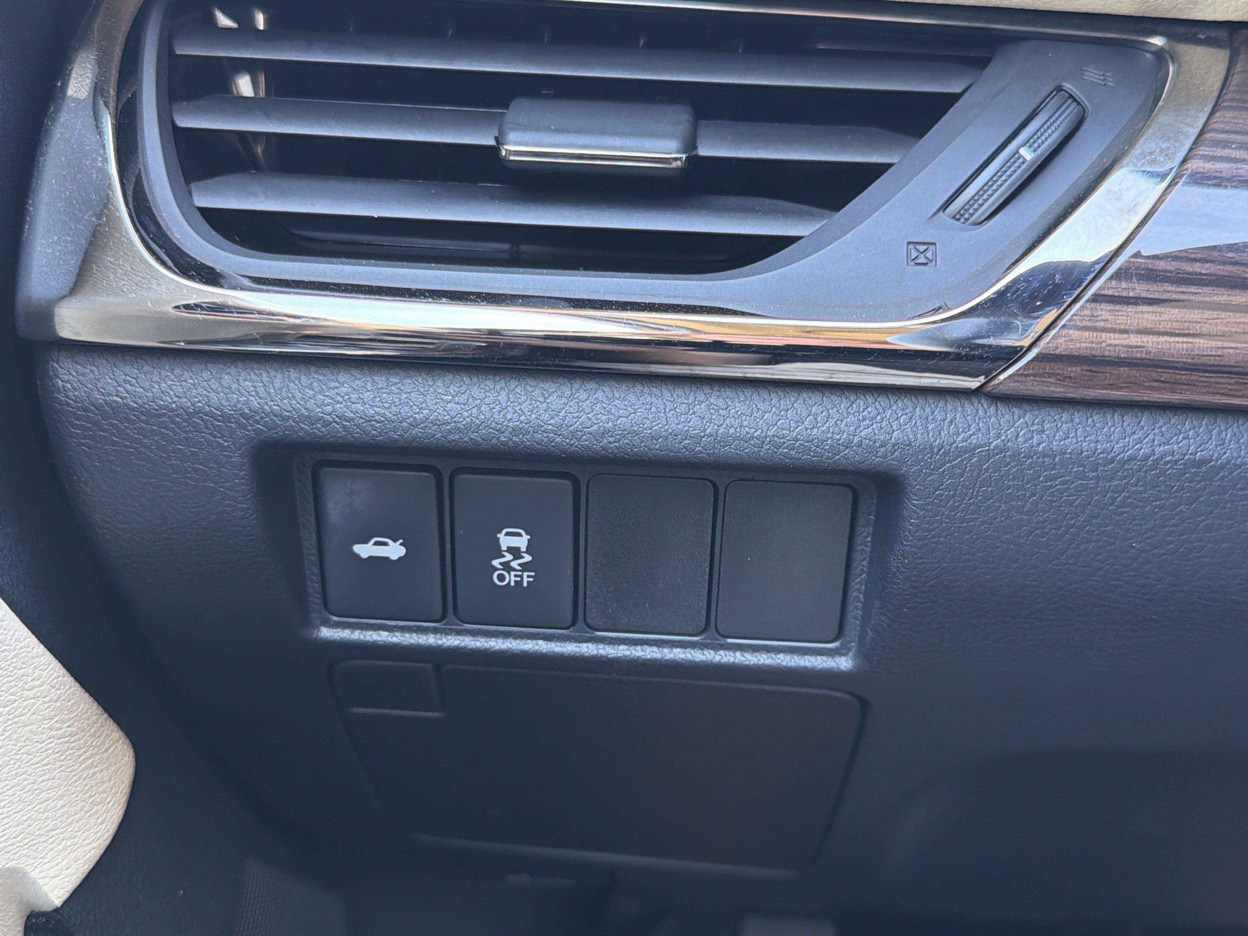 Used 2014 Toyota Avalon XLE FWD image 13