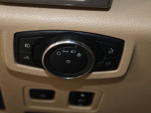 Used 2019 Ford F250 Lariat w/ Lariat Ultimate Package AWD/4WD image 49