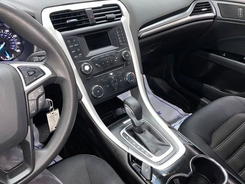 Used 2015 Ford Fusion SE image 20