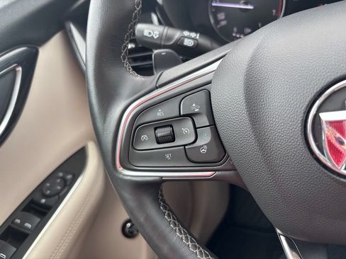 Used 2023 Buick Envision Essence AWD/4WD image 33