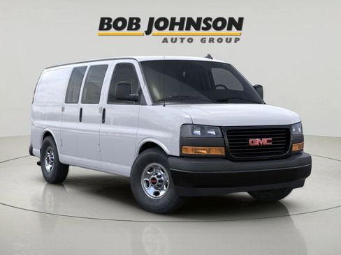 New 2026 GMC Savana 3500 w/ Driver Convenience Package RWD image 1