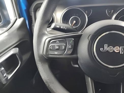 Used 2020 Jeep Gladiator Sport w/ Trailer Tow Package image 26