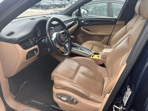 Used 2019 Porsche Macan S image 3