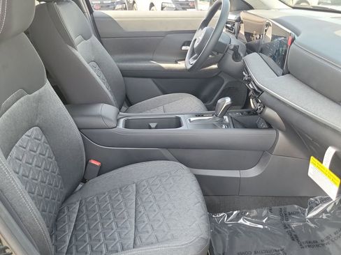 New 2026 Nissan Kicks SV w/ Charging Package image 13