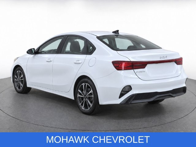 Used 2023 Kia Forte LXS FWD image 4
