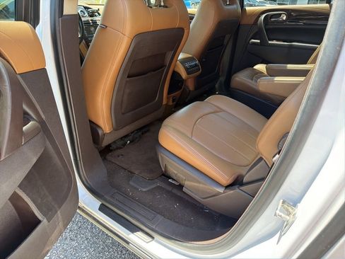 Used 2016 Buick Enclave Leather w/ Enclave Tuscan Edition AWD/4WD image 17