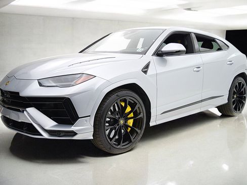 Used 2023 Lamborghini Urus S AWD/4WD image 1