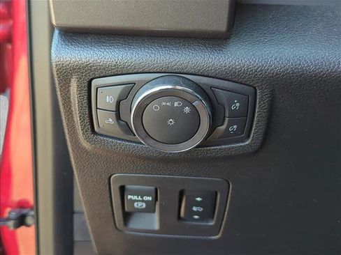 Used 2018 Ford F150 XLT w/ Equipment Group 302A Luxury image 12