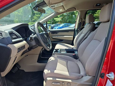 Certified 2023 Honda Odyssey EX image 15