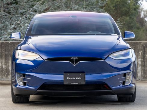 Used 2016 Tesla Model X 70D image 8