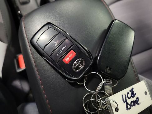 Used 2023 Toyota Corolla SE image 16