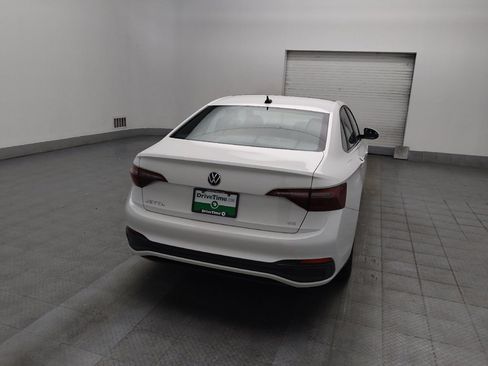Used 2023 Volkswagen Jetta SE FWD image 7