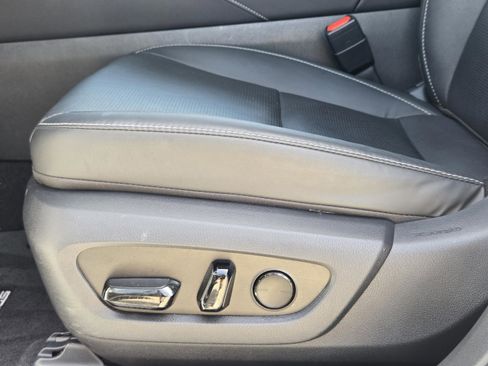 Used 2025 Lexus RX 350 Premium Plus w/ Convenience Package image 31