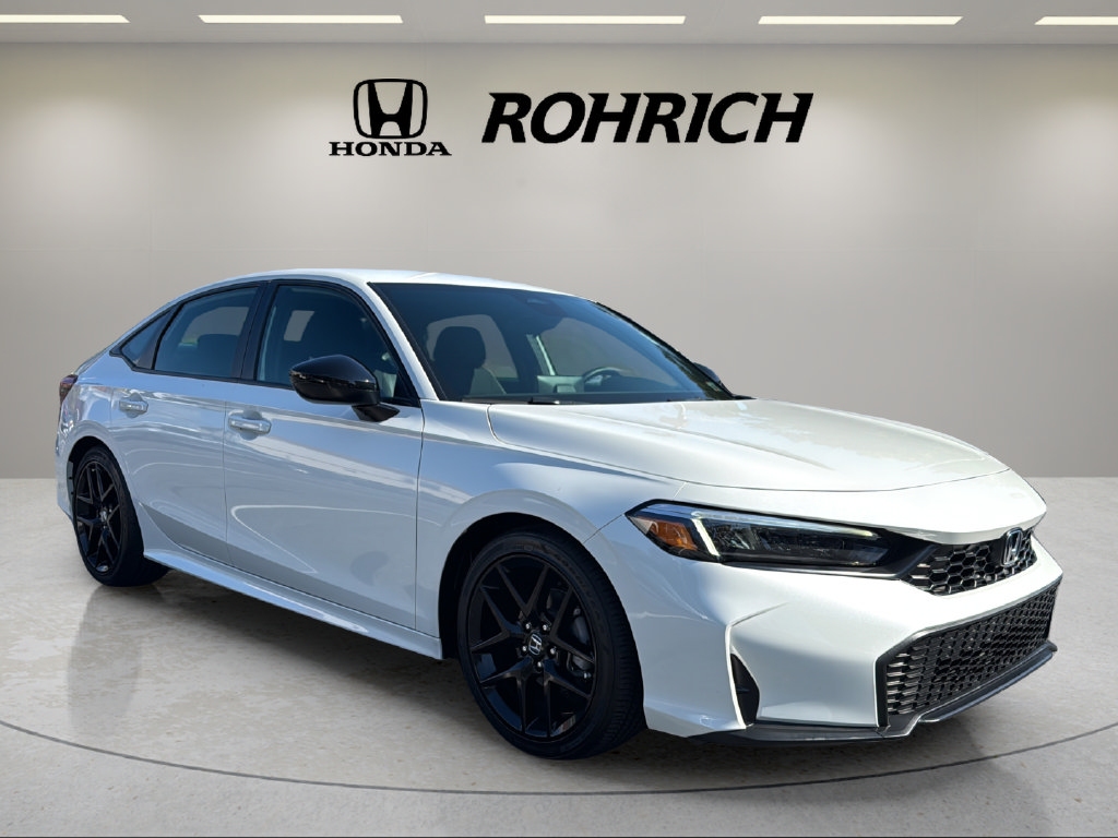 Used 2025 Honda Civic Sport image 4