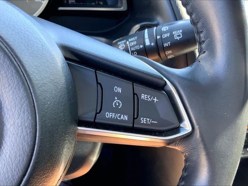 Used 2018 MAZDA MAZDA3 Touring FWD image 24