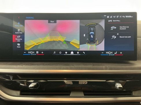 Certified 2025 BMW X7 M60i image 11