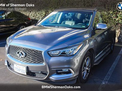 Used 2016 INFINITI QX60 FWD w/ Premium Plus Package