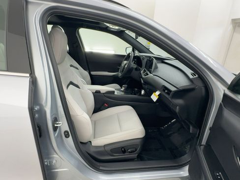 New 2026 Lexus UX 300h FWD image 24